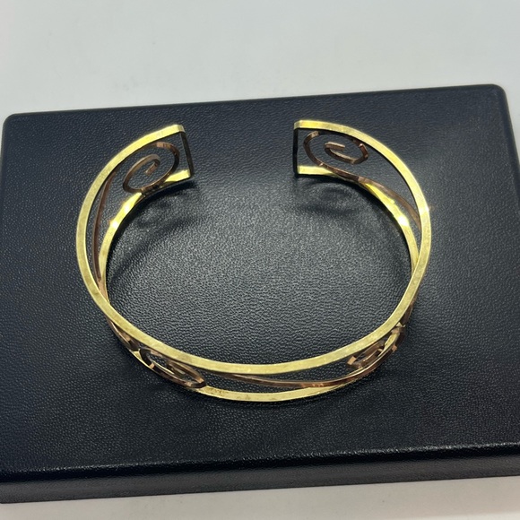 Harper 1/20 12k gold filled filigree open scroll cuff bracelet two tone gold - Picture 10 of 16